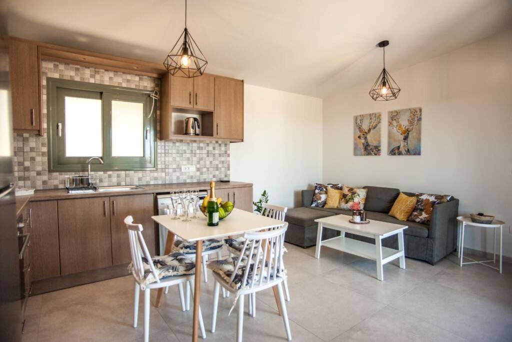 Villa Afrato Calma In Trapezaki-Private Pool -2 Br 트라페자키 외부 사진